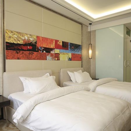 Crown Crystal Hotel Shanghai Exterior photo