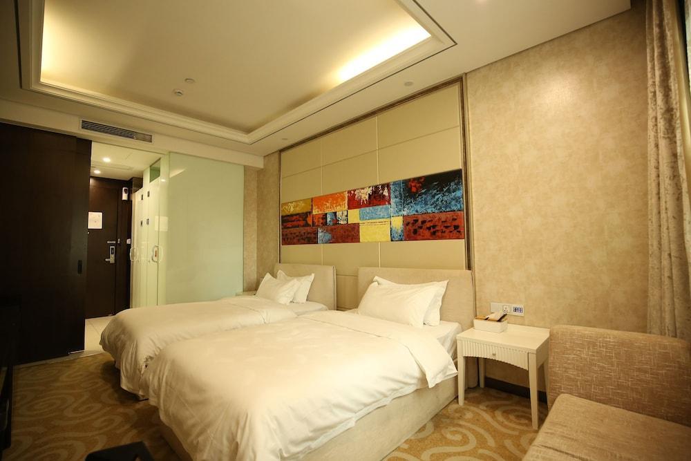 Crown Crystal Hotel Shanghai Exterior photo